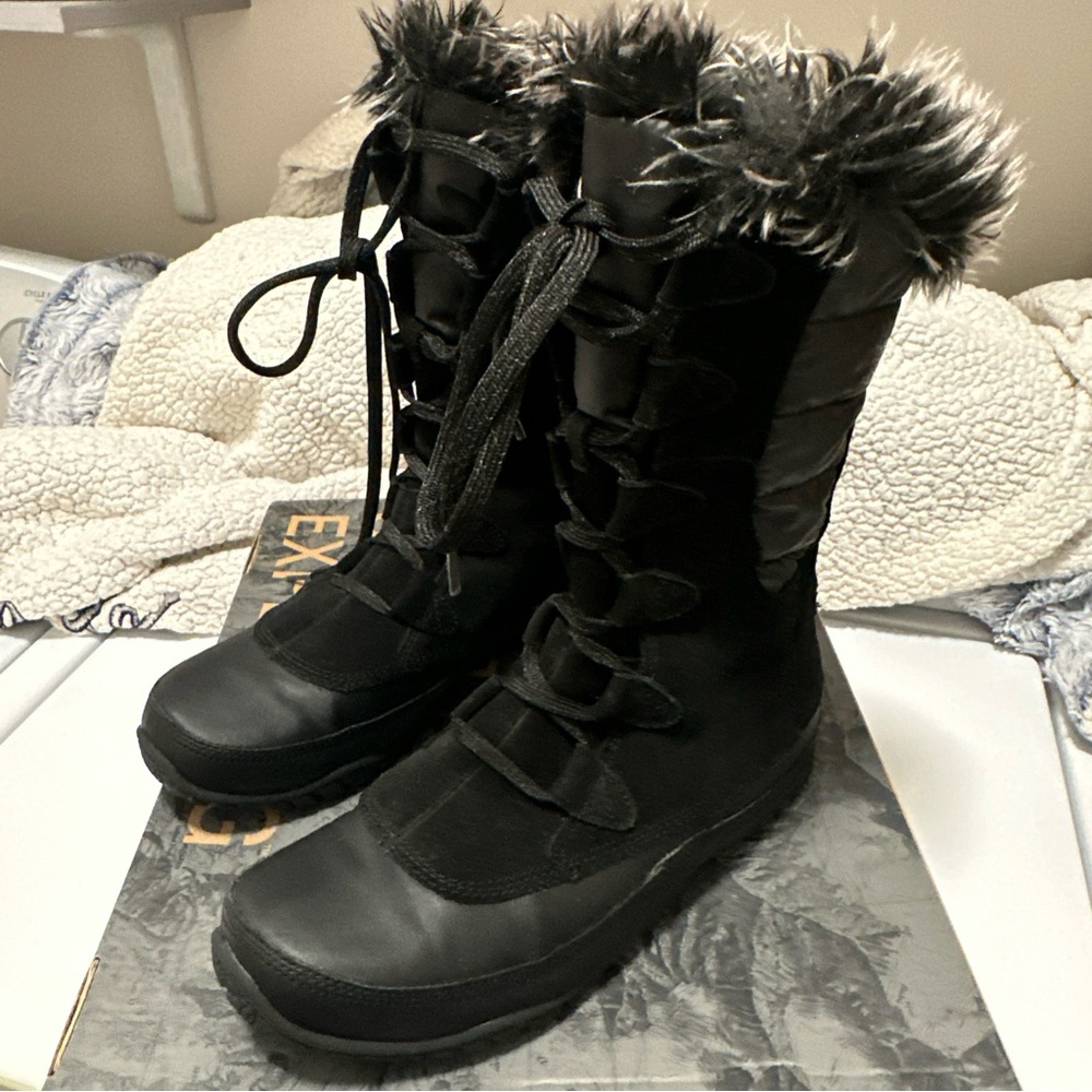 The North Face Black Winter Boots with Faux Fur Trim